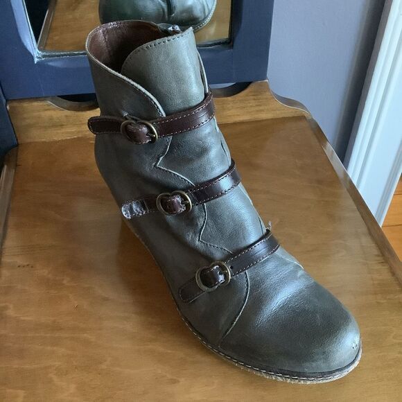 Eric Michael Leather Bootie 👢😎❤️ - Picture 1 of 6